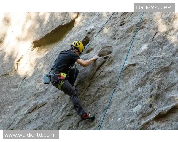 杭州攀岩队的包夹战术揭秘与深度分析攀岩运动的魅力与挑战 杭州攀岩队的包夹战术揭秘与深度分析攀岩运动的魅力与挑战