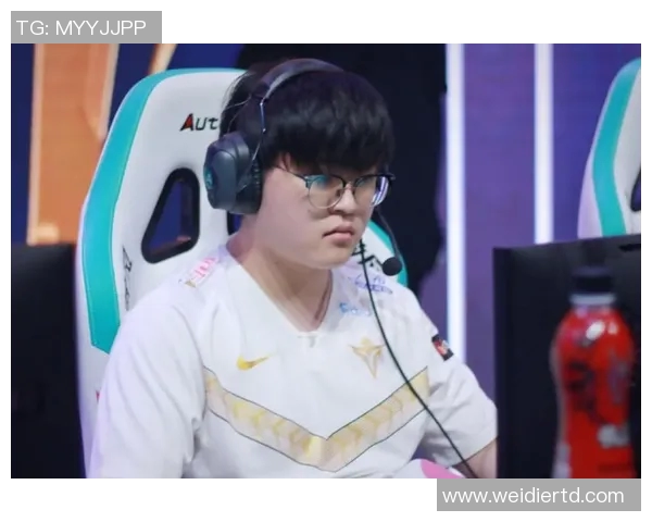 赛后分析TES与V5对抗赛中的战术意识与团队配合探讨